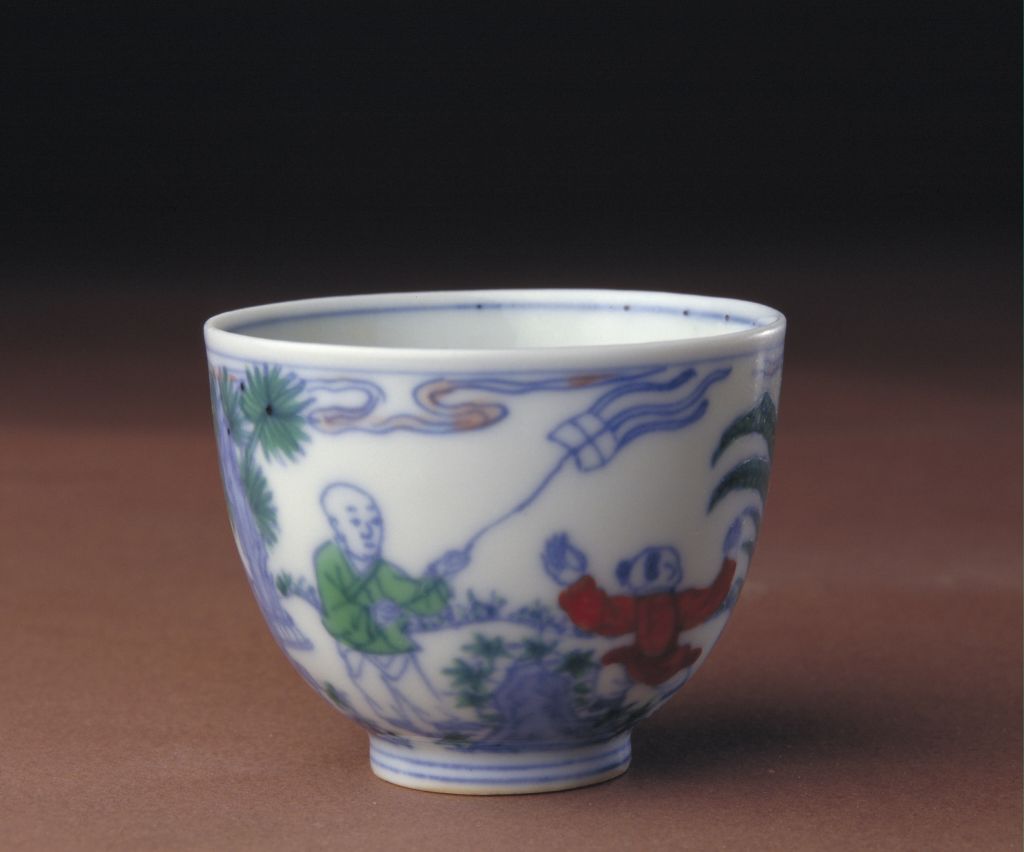 图片[1]-Colorful Baby Play Picture Cup-China Archive